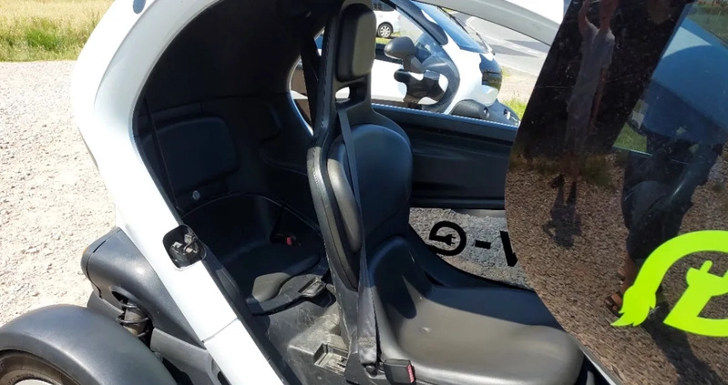 Renault Twizy cena 27900 przebieg: 31000, rok produkcji 2012 z Suchowola małe 29